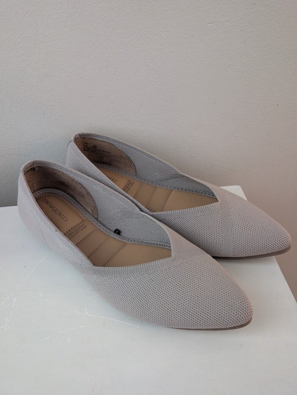 Cynthia Rowley Gray Pointed Toe Knit Ballet Flats Size 8